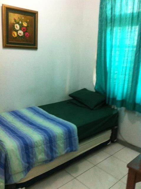 Bangka Bed And Breakfast ジャカルタ エクステリア 写真